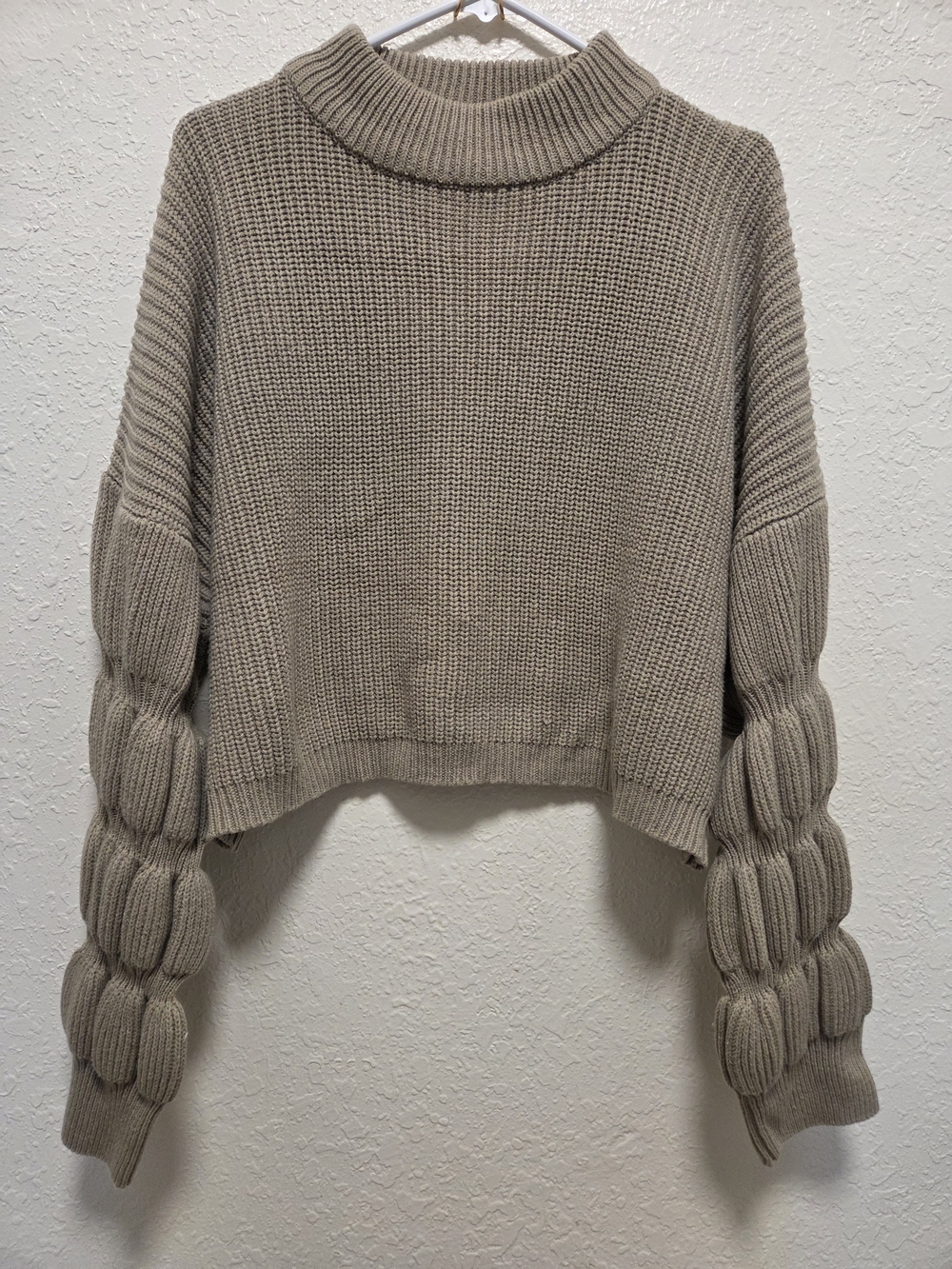 Chunky Bubble-Sleeve Cropped Sweater - Taupe - Picture 2 of 5